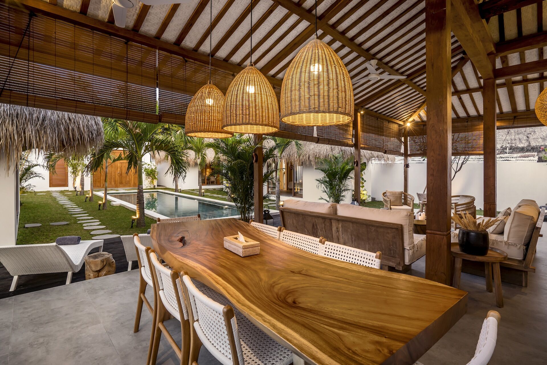 Cocotier Seminyak villa walking distance to Seminyak beach with its wooden dining table